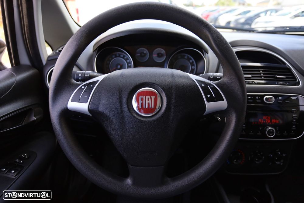Fiat Punto 1.3 M-Jet Lounge S&S - 12