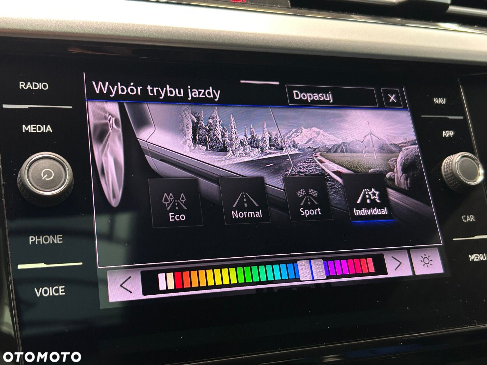 Volkswagen Arteon 2.0 TDI 4Motion R-Line DSG - 23