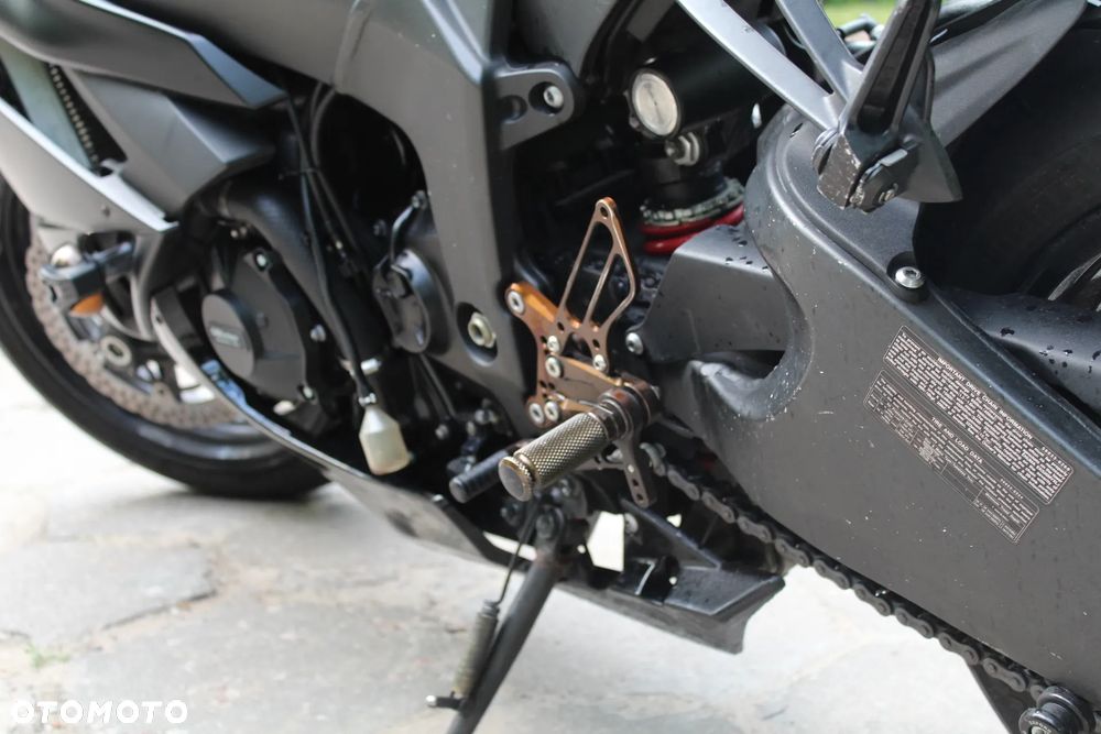 Kawasaki ZXR - 10