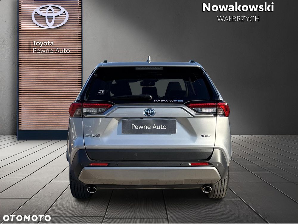 Toyota RAV4 - 9