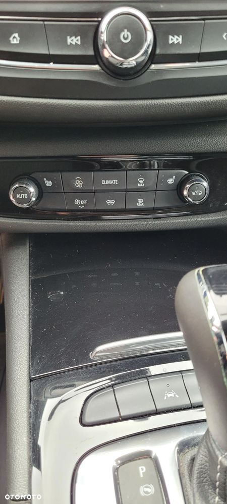 Opel Insignia 2.0 CDTI automatik Business Edition - 18