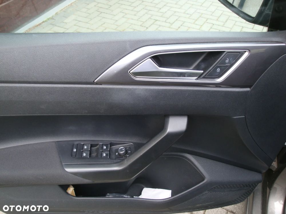 Volkswagen Polo 1.0 TSI Highline - 8