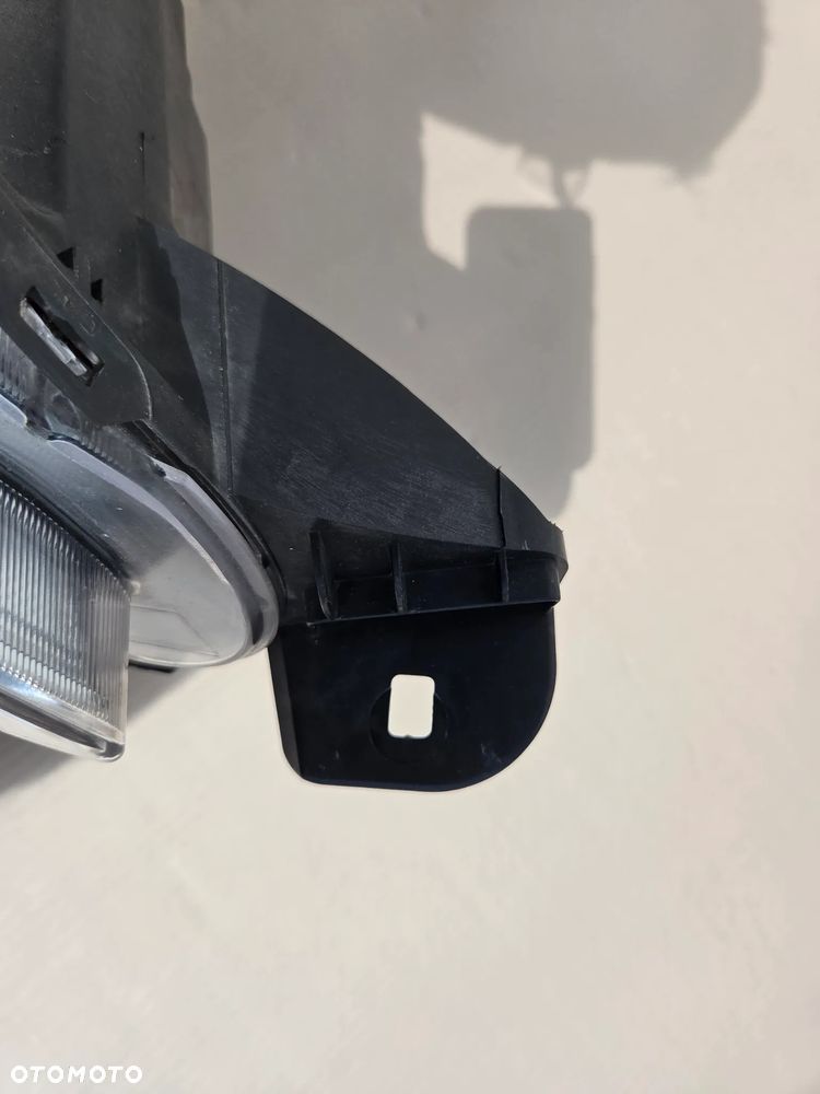 Lampy lampa przednia lewa prawa Peugeot 2008 I   9815405780   9815403080 - 25