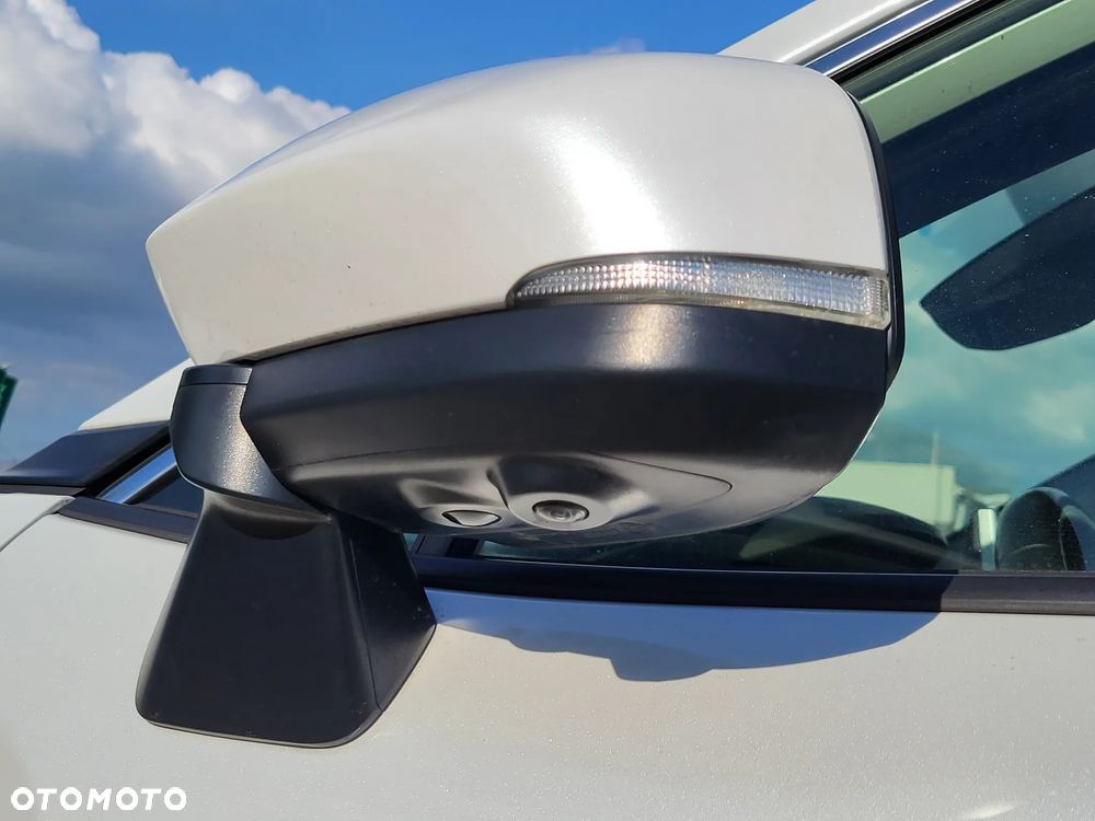 Toyota Corolla Cross 2.0 Hybrid Premiere Edition AWD - 17