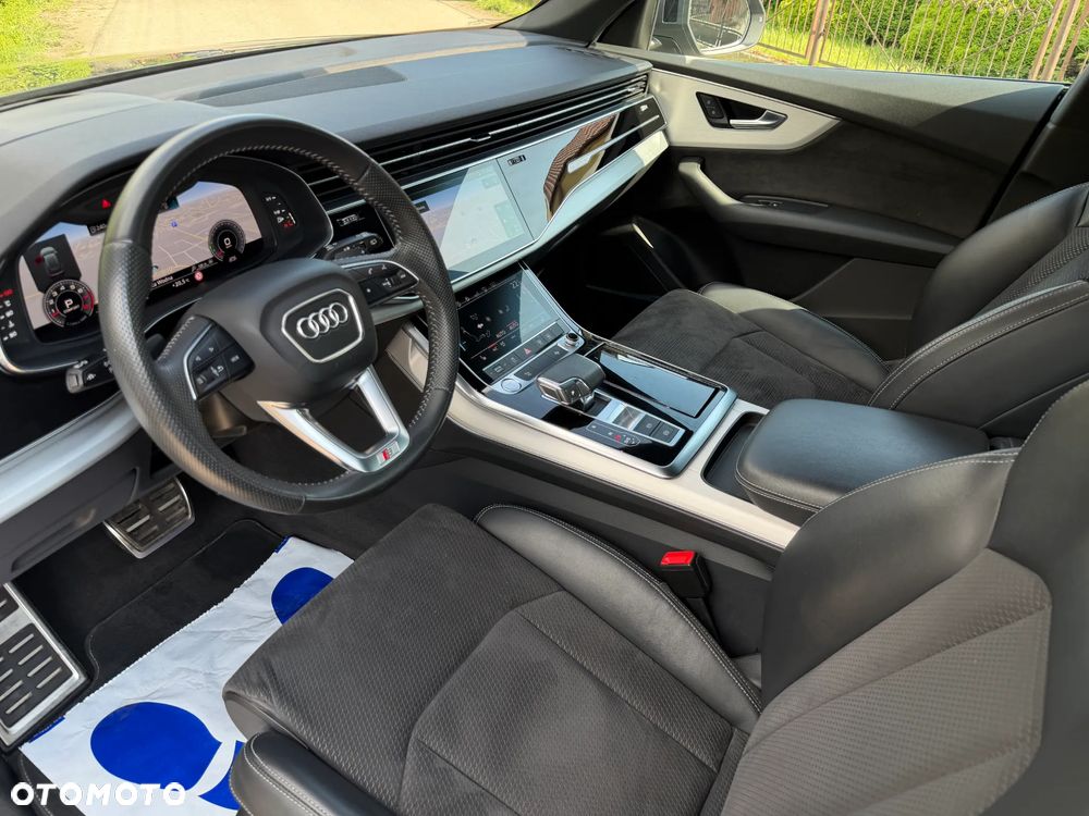Audi Q8 55 TFSI mHEV Quattro Tiptronic - 9