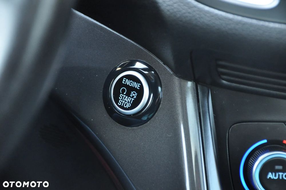 Ford Grand C-MAX - 38