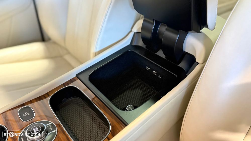 Bentley Bentayga V6 Hybrid - 35