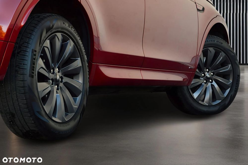 Land Rover Discovery Sport - 11