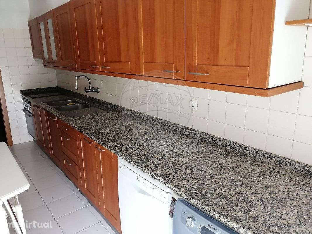 Apartamento T1 para arrendamento - Grande imagem: 2/11