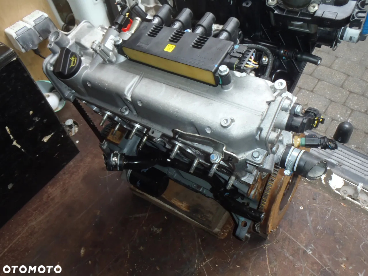 silnik motor głowica blok wał wałek fiat panda 500 punto grande evo lancia ypsilon ford ka 1.4 8v 1.2 8v na wkręcanym korku jak nowy igła - 6