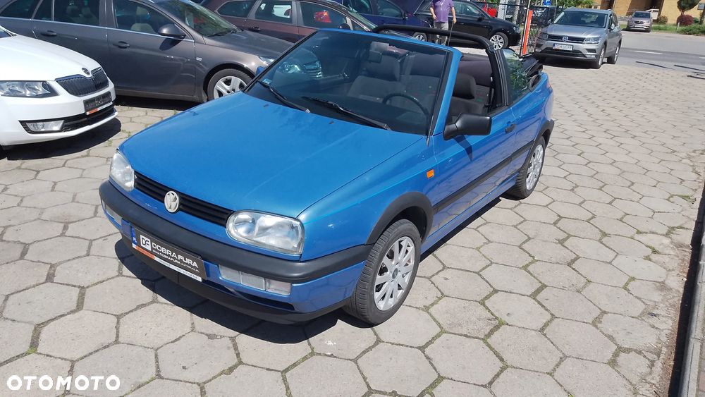 Volkswagen Golf 1.8 CL - 20