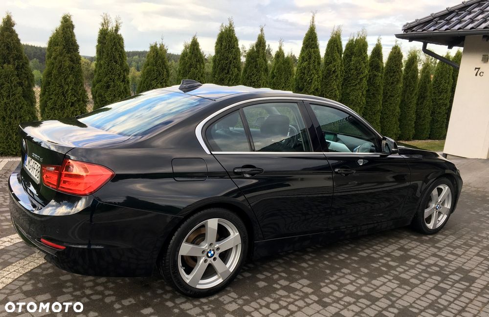 BMW Seria 3 320d DPF Edition Fleet Sport - 4