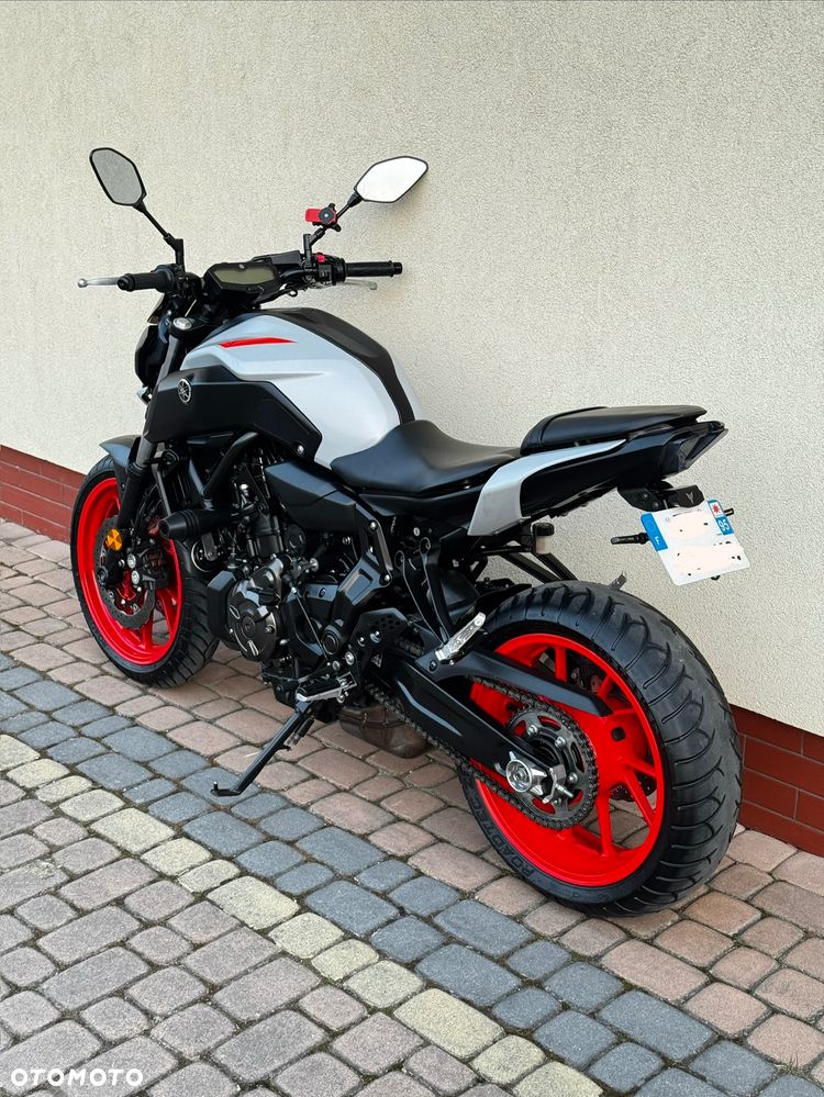Yamaha MT - 6