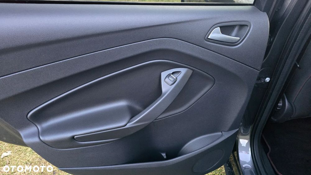 Ford Kuga 2.0 TDCi 4x4 ST-Line - 17