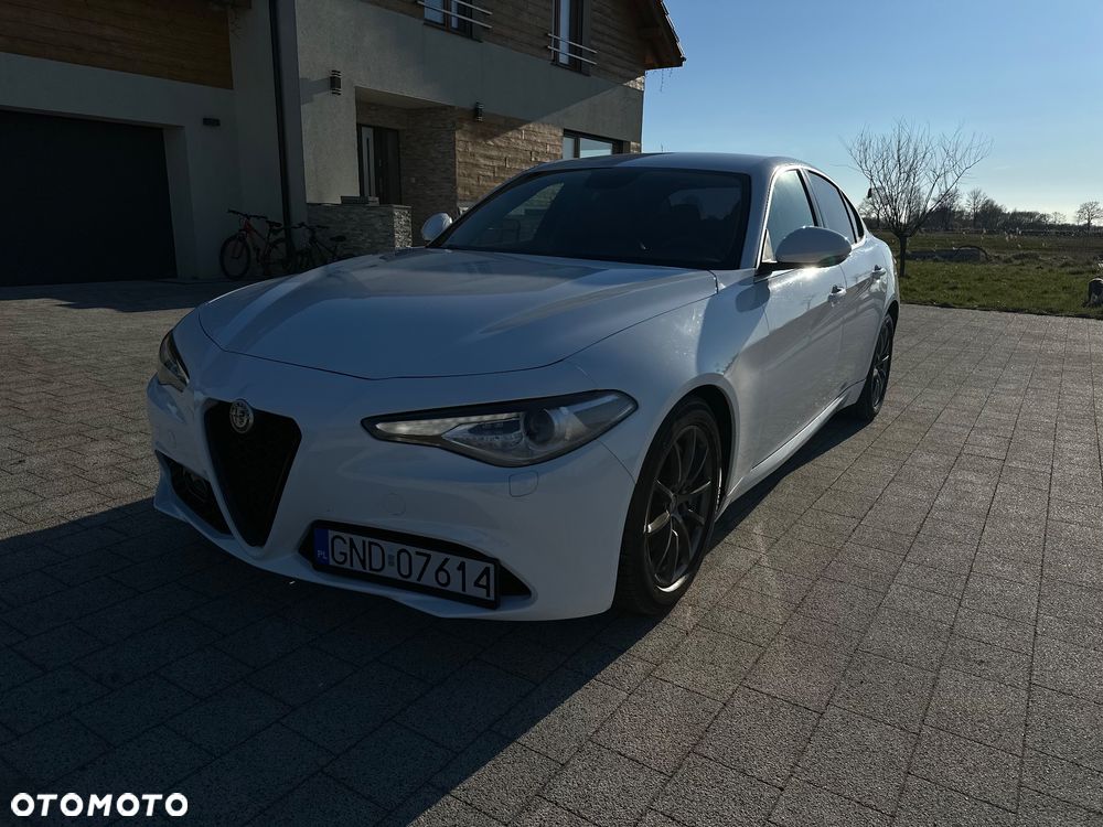 Alfa Romeo Giulia 2.0 Turbo Veloce - 11