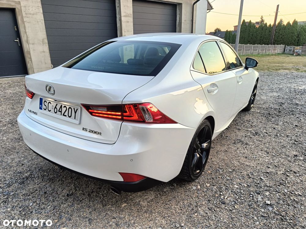 Lexus IS 200t / 300 Black - 4