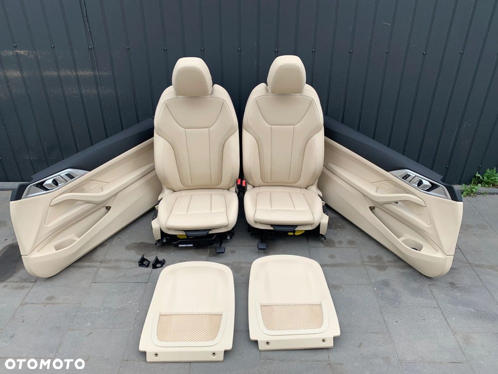 FOTELE TAPICERKA SKÓRA CANBERABEIGE SPORTY GRZANE MANUALNE BMW 4 G22