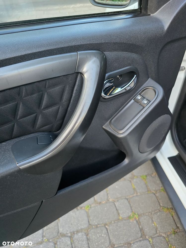 Dacia Duster 1.6 Ambiance Euro5 - 27