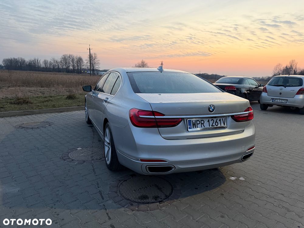 BMW Seria 7 - 4