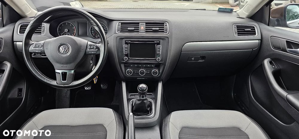 Volkswagen Jetta 1.4 TSI Highline Optimum - 16