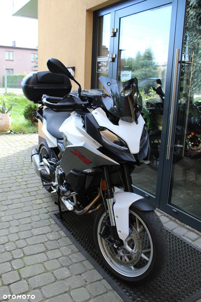 BMW XR - 5