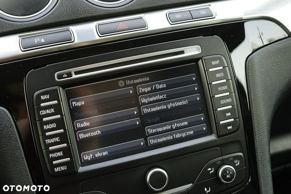 Ford S-Max - 32