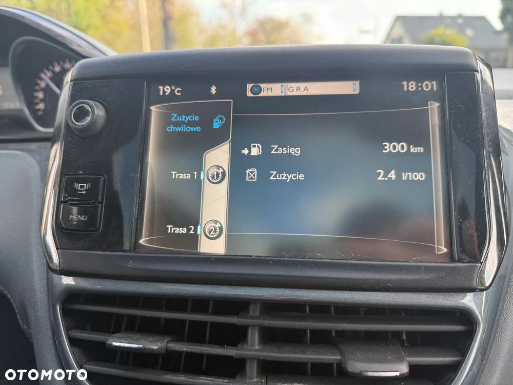 Peugeot 208 1.4 VTi Allure - 13