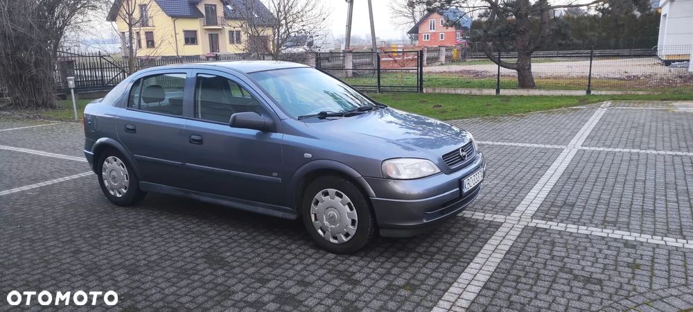 Opel Astra 1.4 Essentia - 3