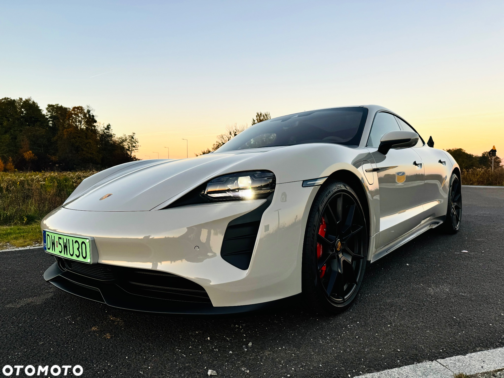 Porsche Taycan GTS - 4