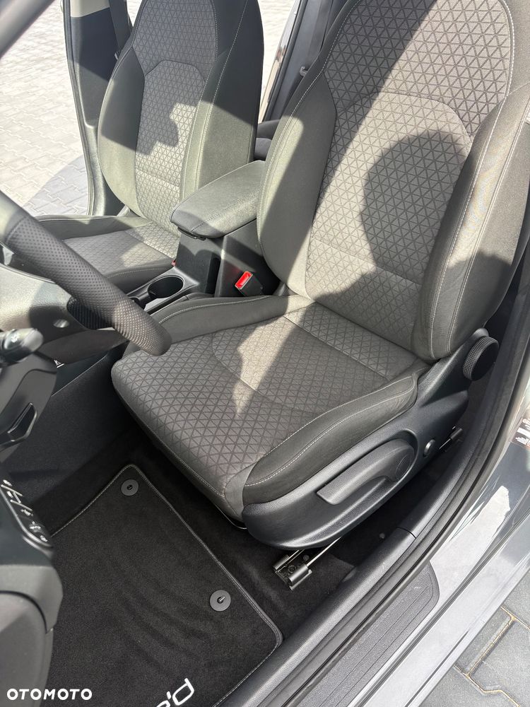 Kia Ceed 1.6 CRDi mHEV L Business Line DCT - 20