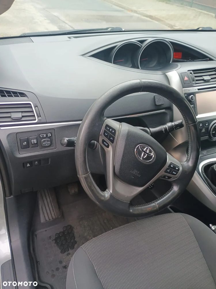 Toyota Verso 2.0 D-4D Active 7os - 8