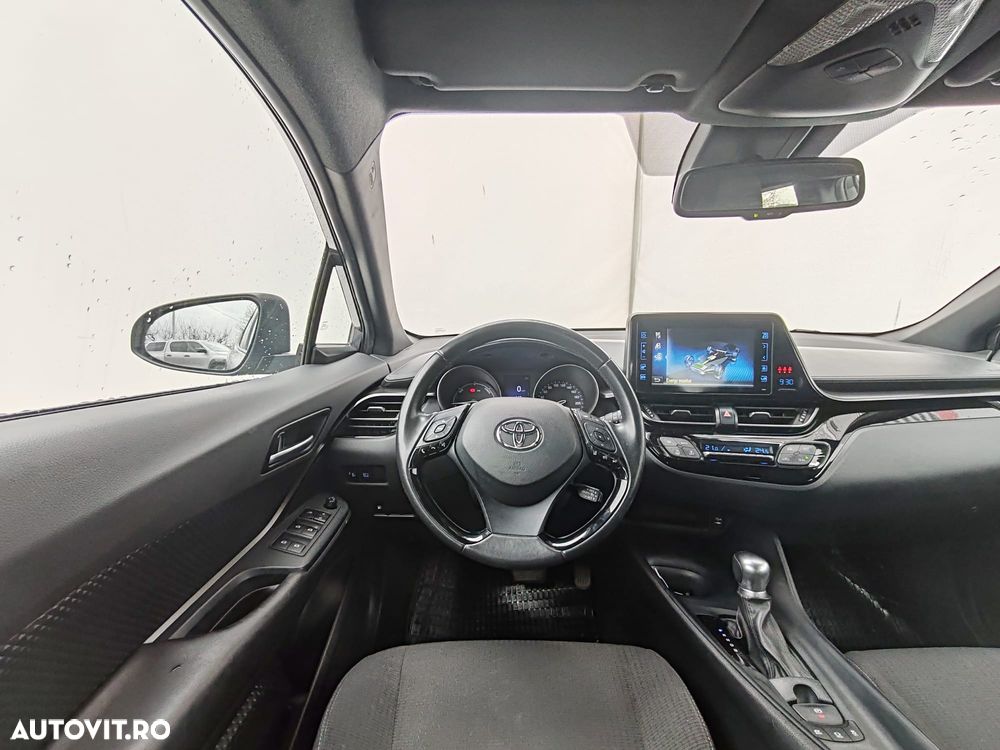 Toyota C-HR - 10