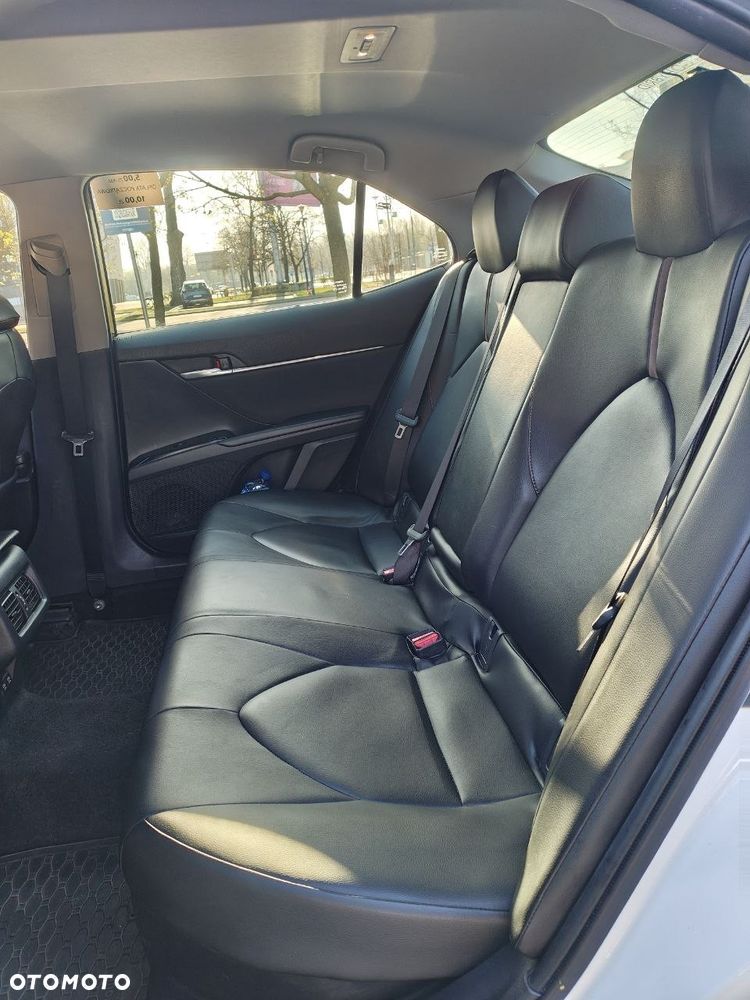 Toyota Camry 2.5 Hybrid Comfort CVT - 14