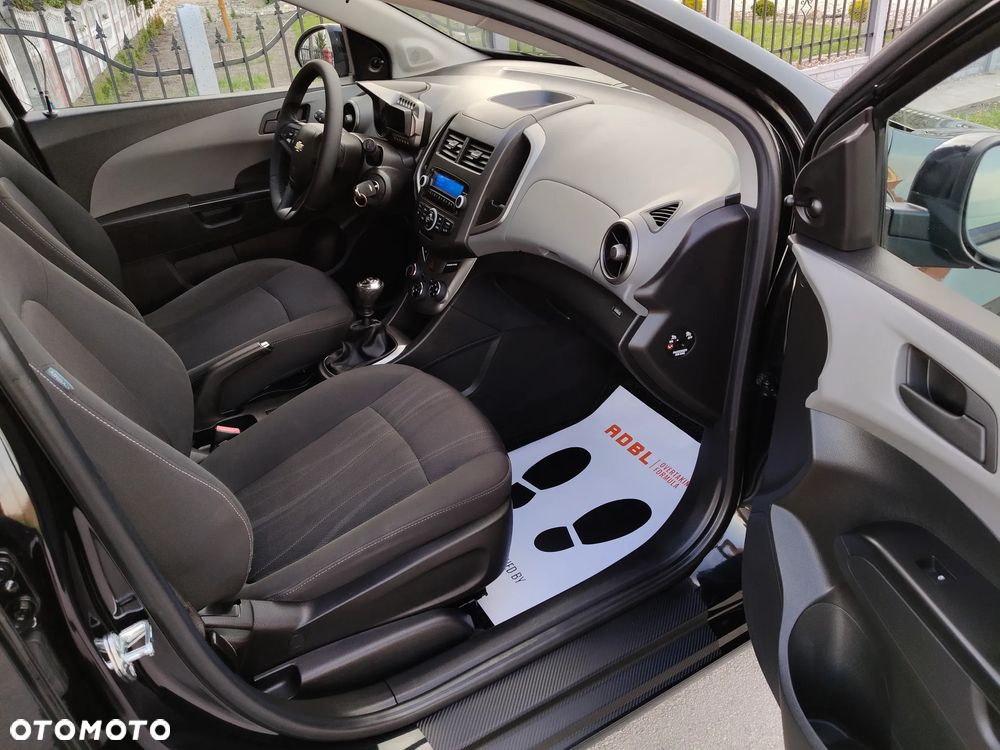 Chevrolet Aveo 1.2 LT - 29