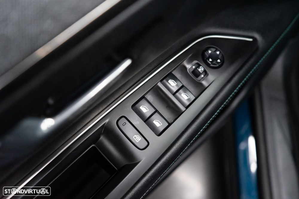 Peugeot 3008 1.6 Hybrid Allure Pack e-EAT8 - 22