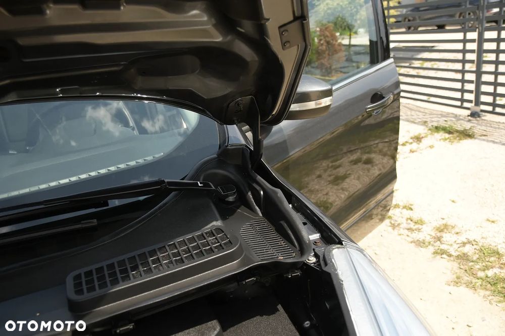 Ford Kuga 2.0 TDCi 4x4 Individual - 36