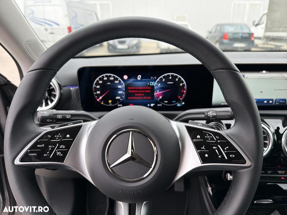 Mercedes-Benz A 200 - 10