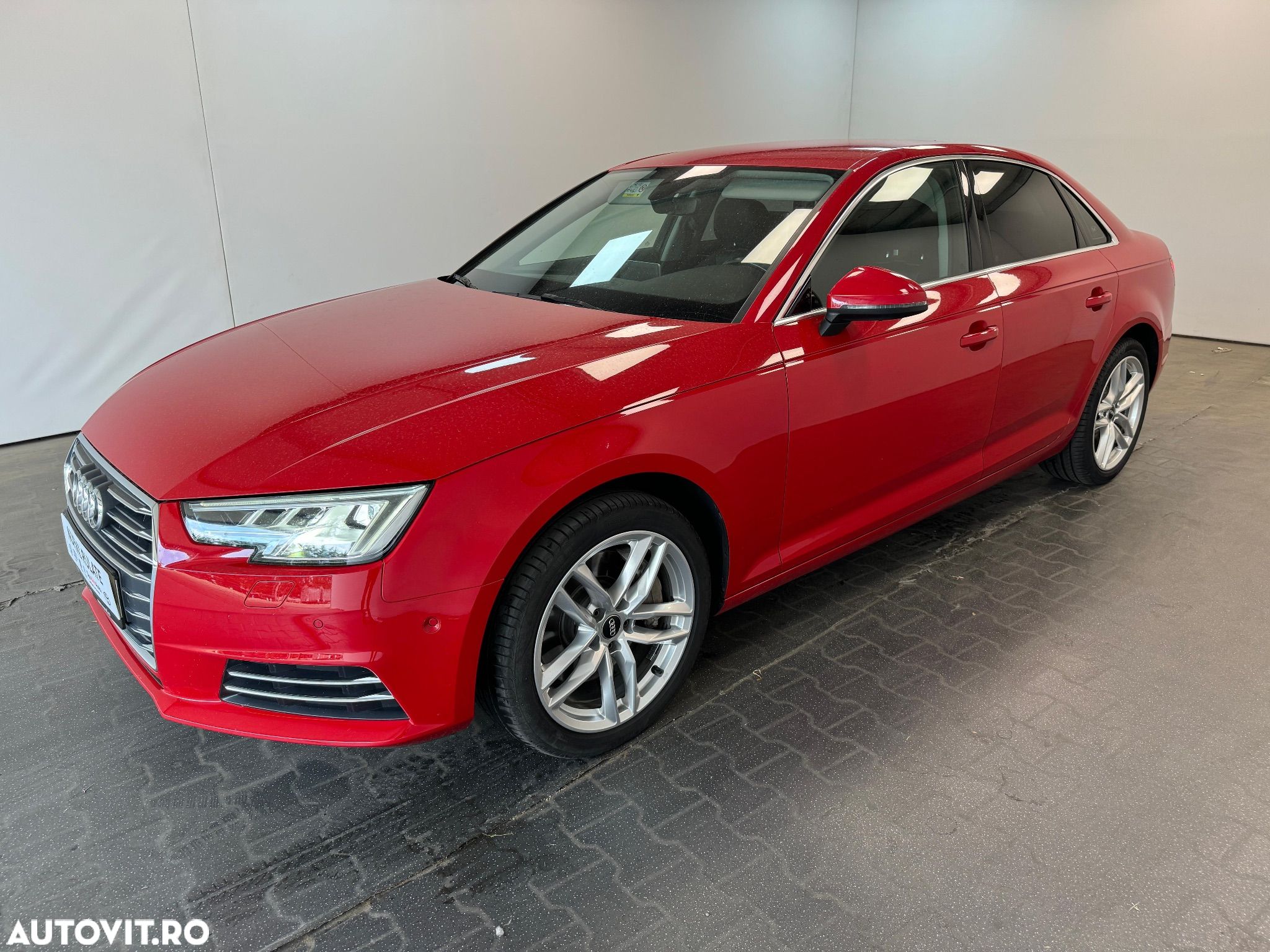 Audi A4 2.0 TFSI S tronic Sport - 1