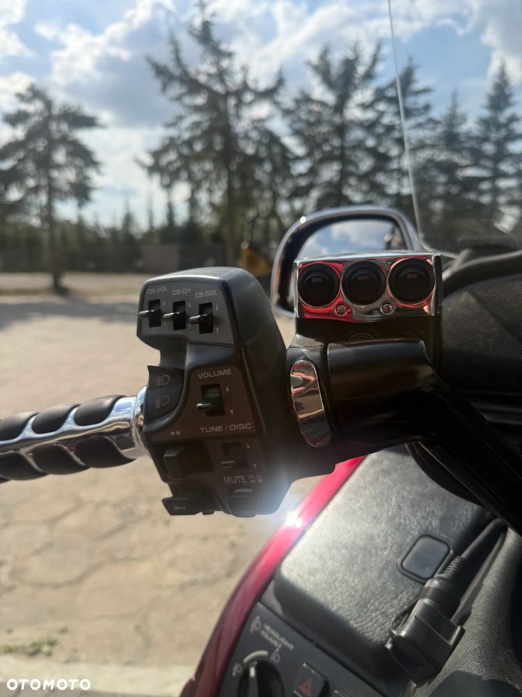 Honda GL - 11