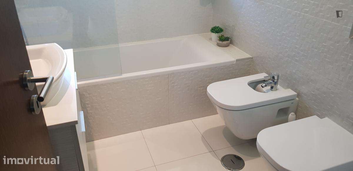 Apartamento com 1 quartos - localizado em Aveiro - Grande imagem: 4/12
