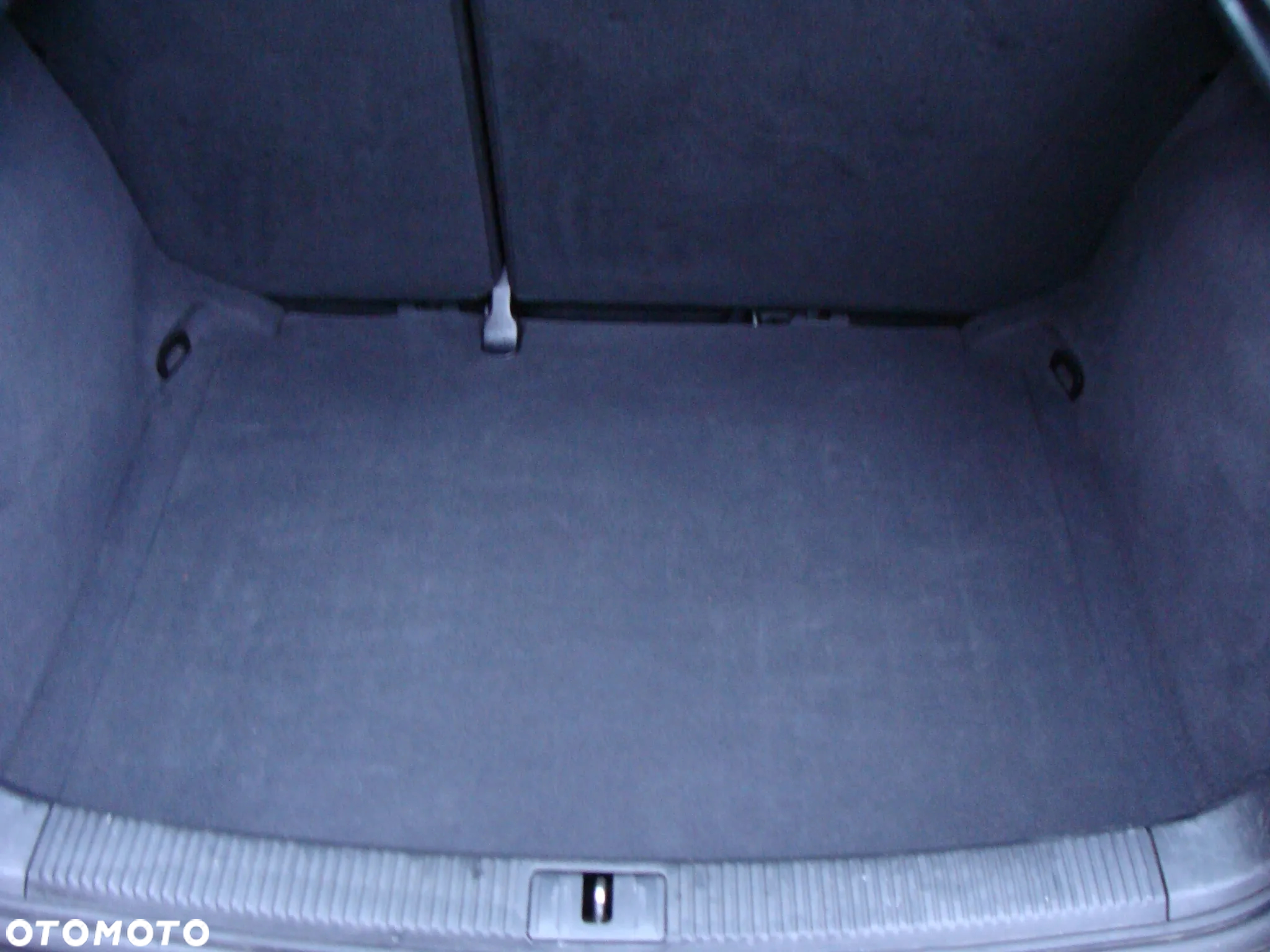 Audi A3 1.6 TDI DPF Ambition - 14