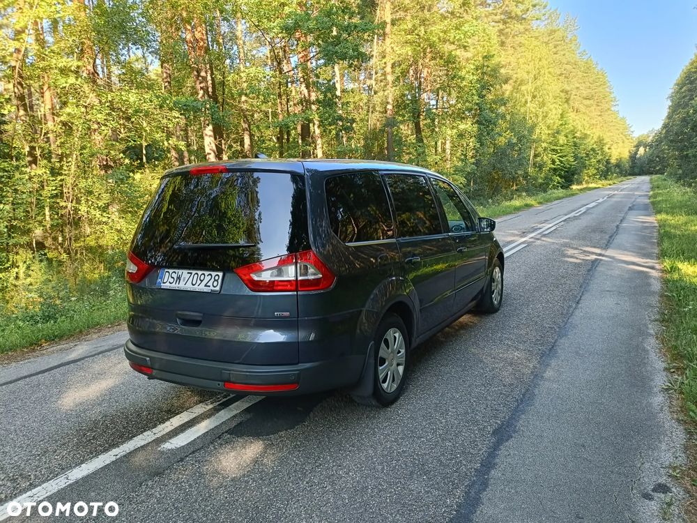 Ford Galaxy 2.0 TDCi Ghia - 21