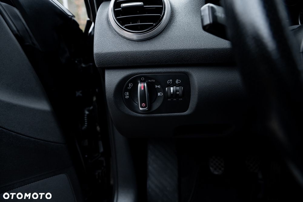 Audi A3 Sportback 2.0 TDI DPF S line Sportpaket - 29