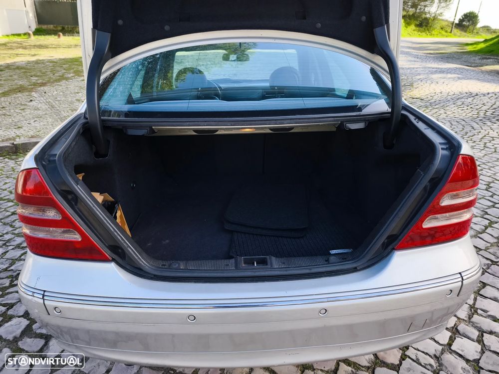 Mercedes-Benz C 220 CDI Avantgarde Aut. - 10