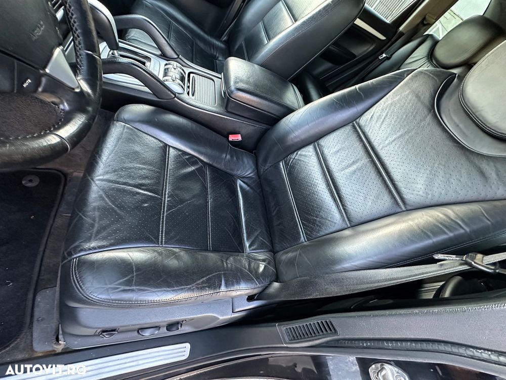 Porsche Cayenne - 16