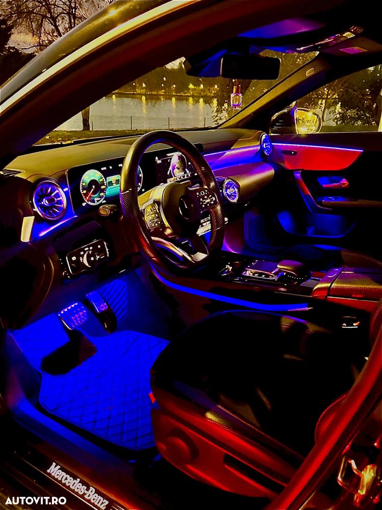 Mercedes-Benz CLA 180 d 7G-DCT AMG Line - 11