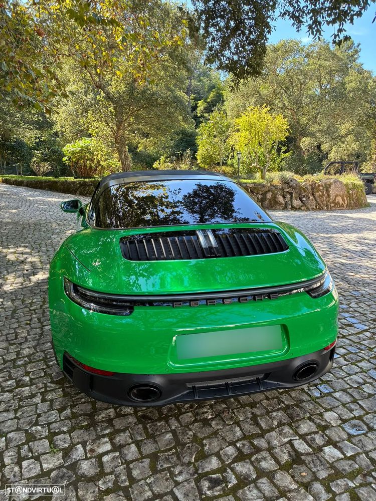 Porsche 911 (992) - 8
