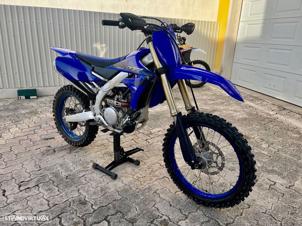 Yamaha YZ - 8
