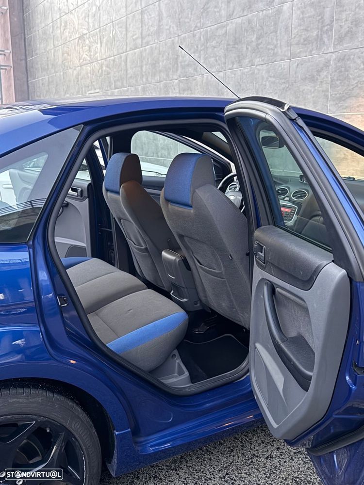 Ford Focus 2.5 VCT ST - 8