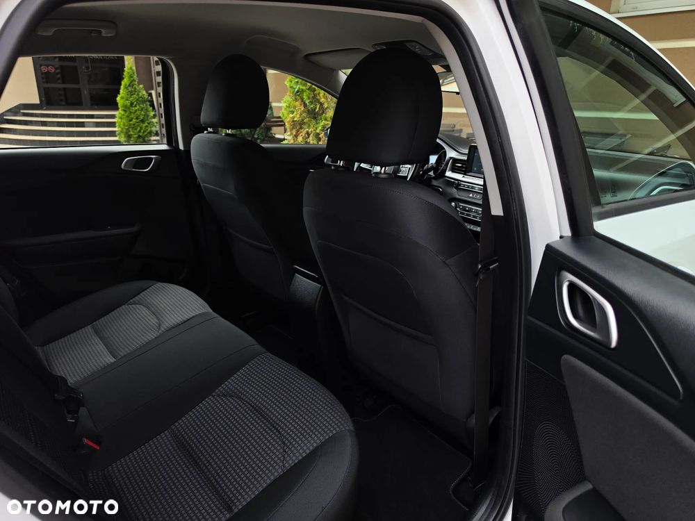 Kia Ceed 1.4 CVVT Attract - 40